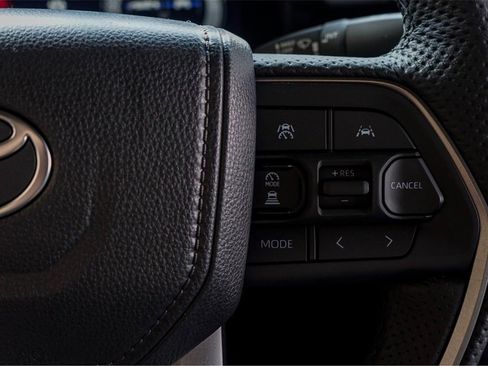 Used 2025 Toyota Tacoma TRD Sport w/ Tow Tech Package image 17