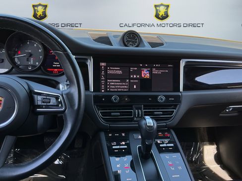 Used 2022 Porsche Macan image 13