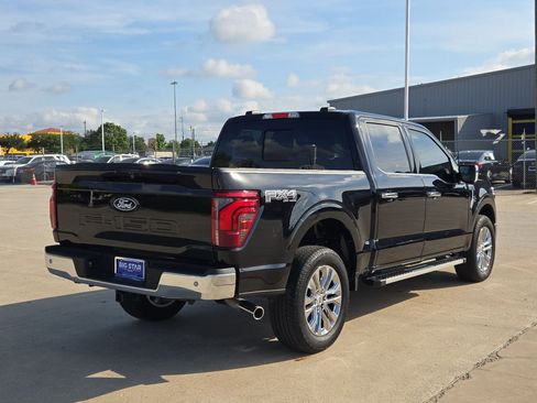 Used 2025 Ford F150 Lariat w/ Equipment Group 501A Mid AWD/4WD image 3