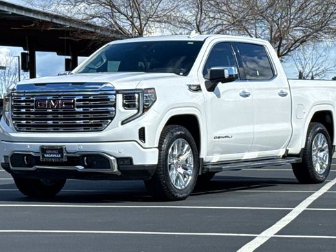 Used 2023 GMC Sierra 1500 Denali w/ Technology Package image 9