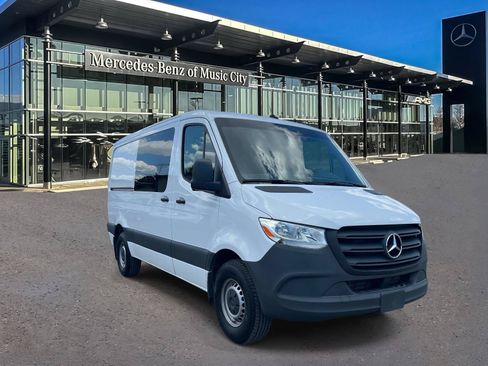 Used 2024 Mercedes-Benz Sprinter 2500 image 1
