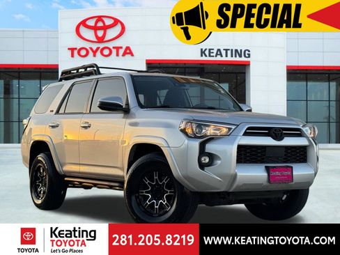 Used 2022 Toyota 4Runner SR5 image 1
