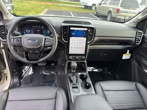 New 2025 Ford Ranger Lariat w/ FX4 Off-Road Package image 22