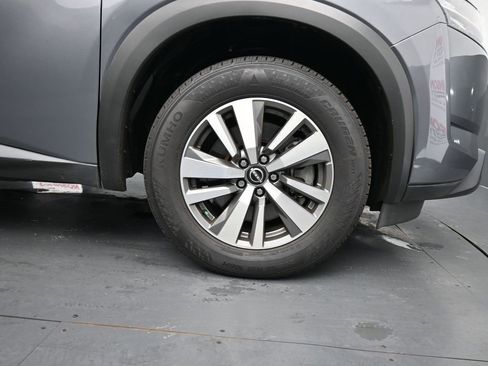 Used 2023 Nissan Pathfinder SL image 11