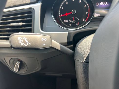 Used 2021 Volkswagen Atlas Cross Sport SE FWD image 22