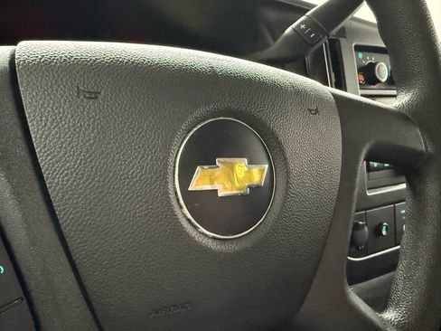 Used 2021 Chevrolet Express 2500 w/ Driver Convenience Package image 24