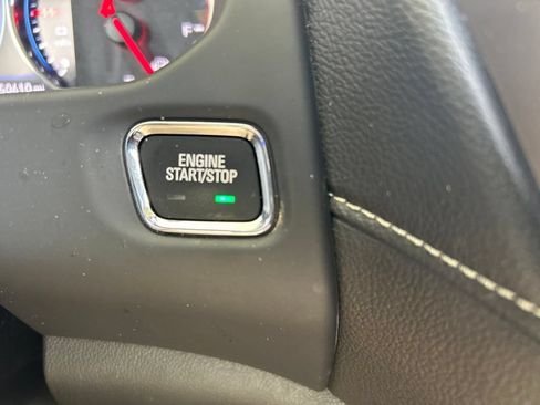 Used 2023 GMC Acadia Denali w/ Denali Technology Package FWD image 22