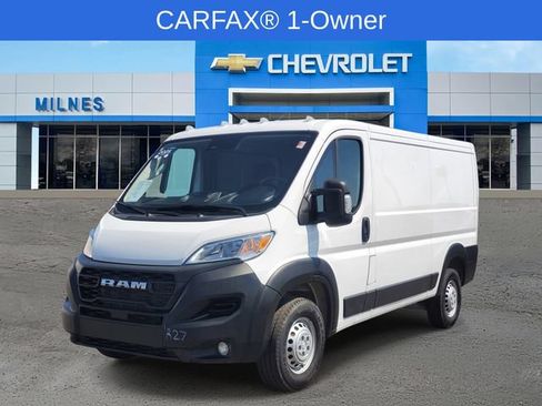 Used 2025 RAM ProMaster 2500 w/ Convenience Group FWD image 2