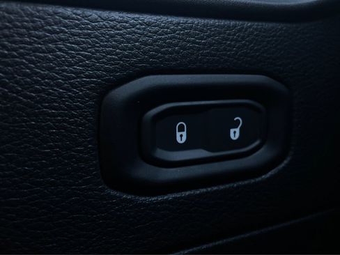 Used 2021 Jeep Wrangler Unlimited Rubicon image 26