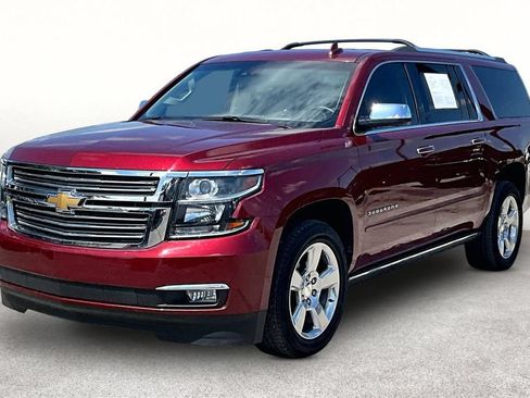 Used 2017 Chevrolet Suburban Premier AWD/4WD image 11