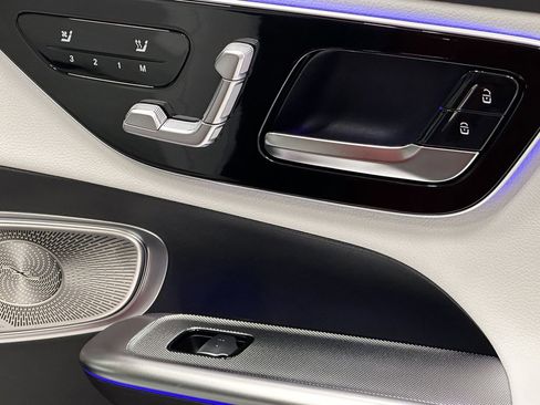 New 2026 Mercedes-Benz GLC 350e 4MATIC image 18