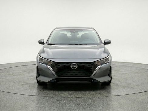 Used 2025 Nissan Sentra S image 2