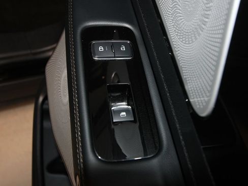 Used 2026 Lincoln Aviator Reserve AWD/4WD image 27