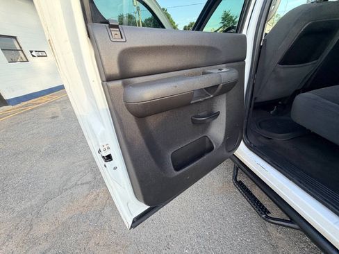 Used 2007 Chevrolet Silverado 3500 LT AWD/4WD image 51