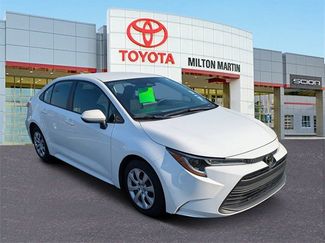 Used 2023 Toyota Corolla LE image 1