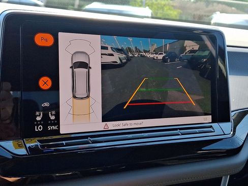 New 2026 Volkswagen Atlas Peak Edition AWD/4WD image 13