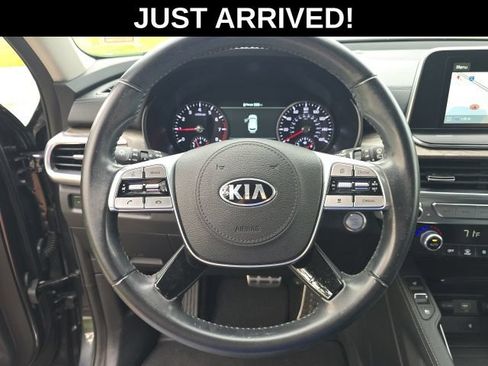 Used 2021 Kia Telluride SX w/ Towing Package FWD image 17