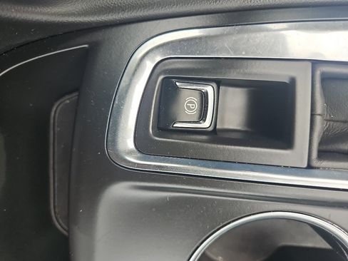 Used 2024 Chevrolet Equinox LT FWD image 26