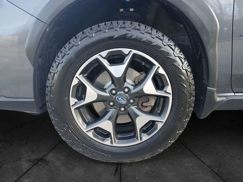 Used 2020 Subaru Crosstrek 2.0i Premium w/ Moonroof Package 2 image 14