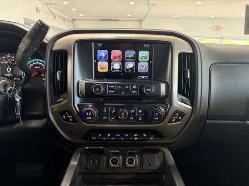 Used 2017 GMC Sierra 1500 Denali AWD/4WD image 18