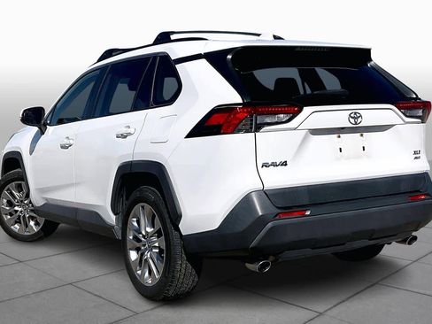 Used 2019 Toyota RAV4 XLE Premium w/ Cold Weather Package image 11