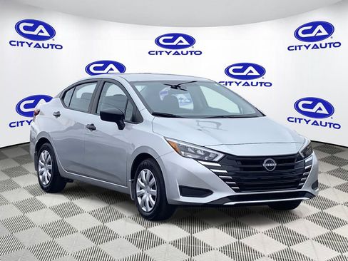 Used 2025 Nissan Versa S w/ Trunk Package image 1