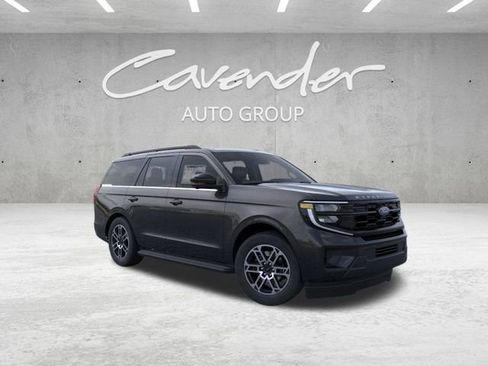 New 2025 Ford Expedition Active image 7