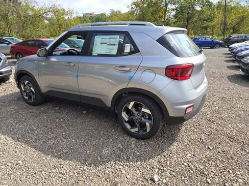 New 2026 Hyundai Venue SEL image 3