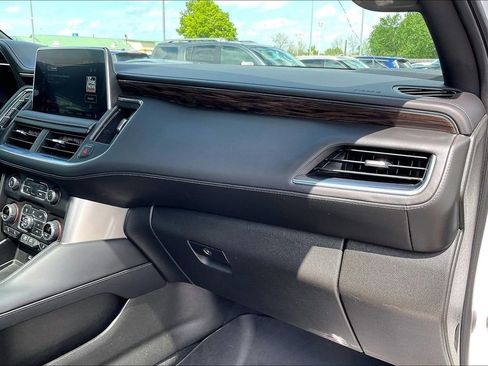 Used 2022 Chevrolet Tahoe Z71 AWD/4WD image 21