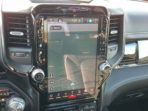 Used 2025 RAM 1500 Limited w/ Trailer Tow Group image 16