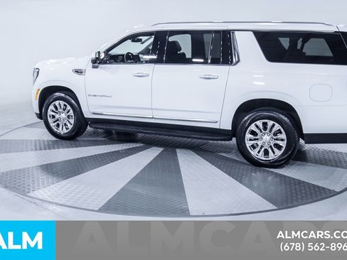 Used 2025 GMC Yukon XL Denali RWD image 5