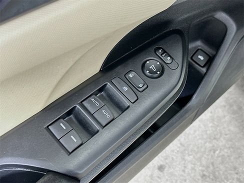 Used 2019 Honda Civic LX image 18