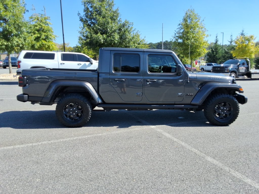 Used 2023 Jeep Gladiator Sport AWD/4WD image 4