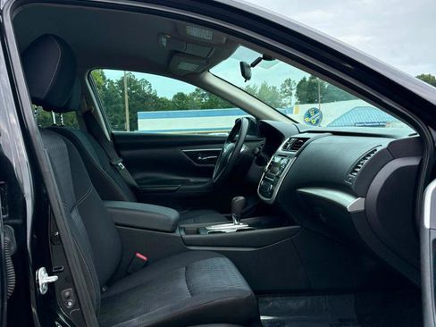 Used 2016 Nissan Altima 2.5 S w/ Power Driver Seat Package FWD image 18