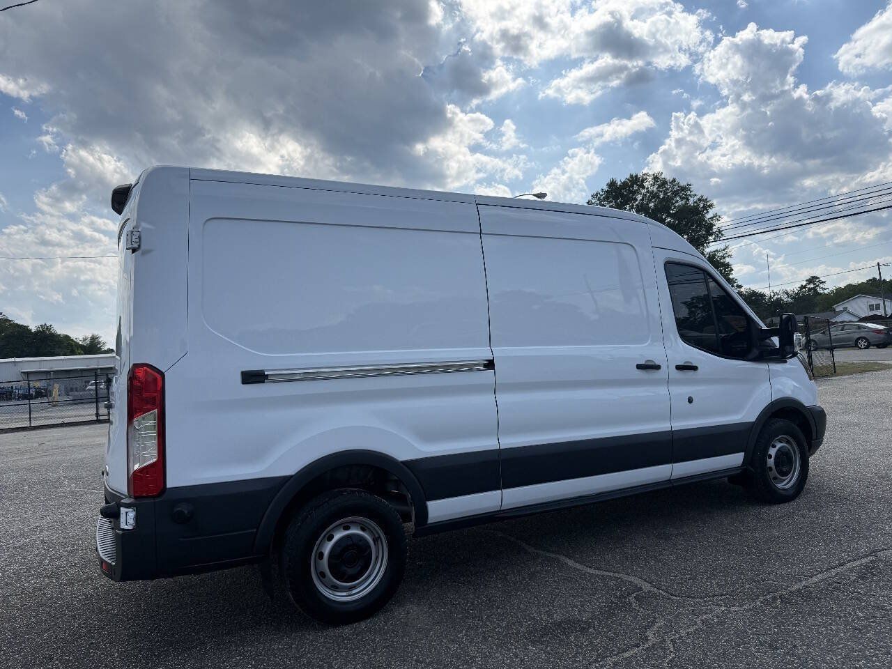Used 2018 Ford Transit 350 148 Medium Roof RWD image 8