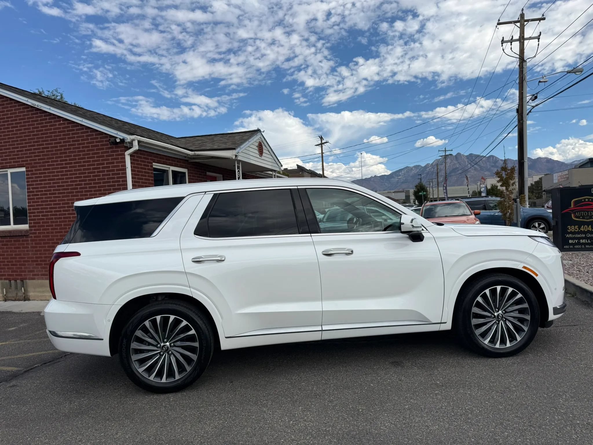 Used 2025 Hyundai Palisade Calligraphy AWD/4WD image 5