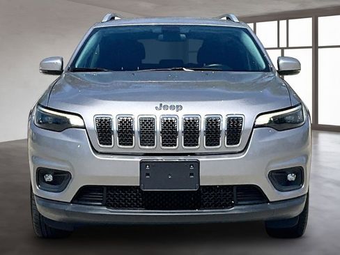 Used 2019 Jeep Cherokee Latitude Plus AWD/4WD image 4