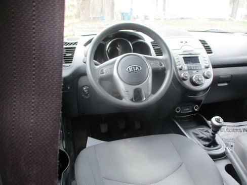 Used 2011 Kia Soul + w/ Audio Pkg image 9