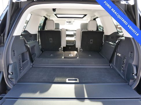 Used 2025 Ford Expedition Active image 10