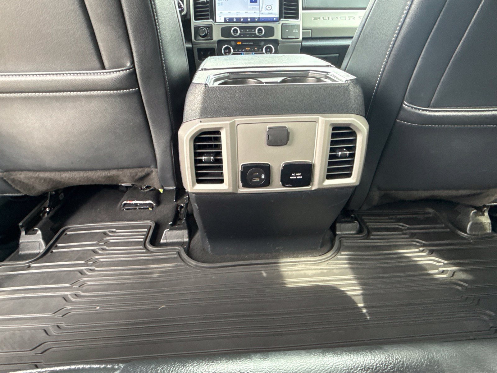 Used 2022 Ford F350 Lariat w/ Lariat Ultimate Package AWD/4WD image 19