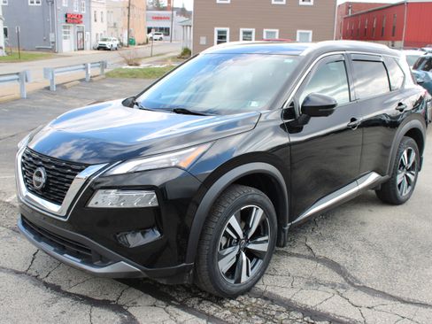 Certified 2023 Nissan Rogue SL image 1