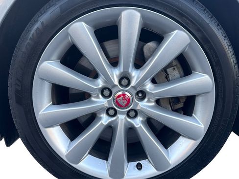 Used 2014 Jaguar XF 3.0 image 51