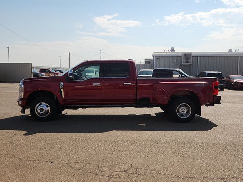 New 2026 Ford F350 Platinum w/ Platinum Plus Package AWD/4WD image 2