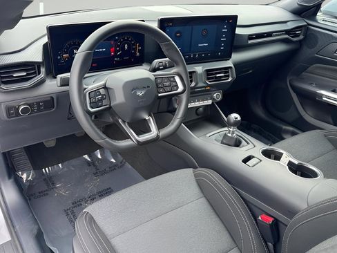 Used 2024 Ford Mustang GT image 5