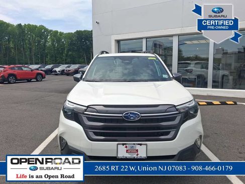 Used 2026 Subaru Forester Premium AWD/4WD image 2