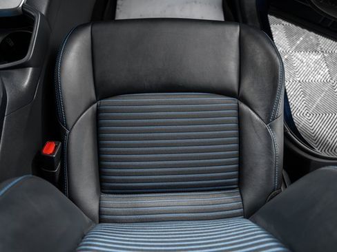 Used 2019 Toyota RAV4 XSE image 32