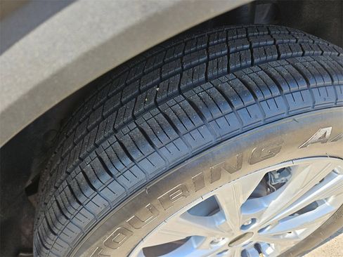 Used 2025 Ford Escape Active image 30