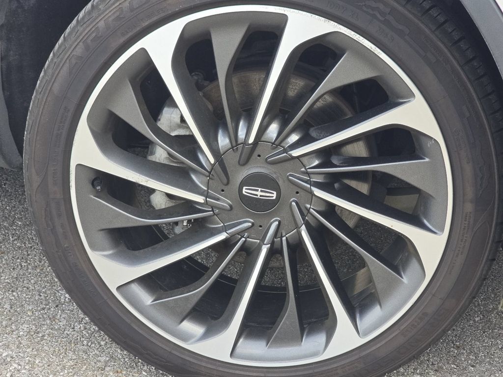 Used 2022 Lincoln Aviator Reserve w/ Equipment Group 201A AWD/4WD image 10