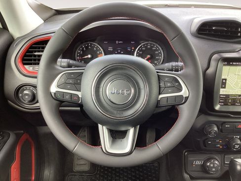 Used 2023 Jeep Renegade Trailhawk AWD/4WD image 17