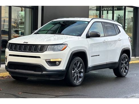 Used 2021 Jeep Compass Latitude image 10